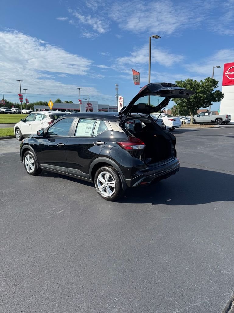 2025 Nissan KICKS PLAY Base - Photo 14