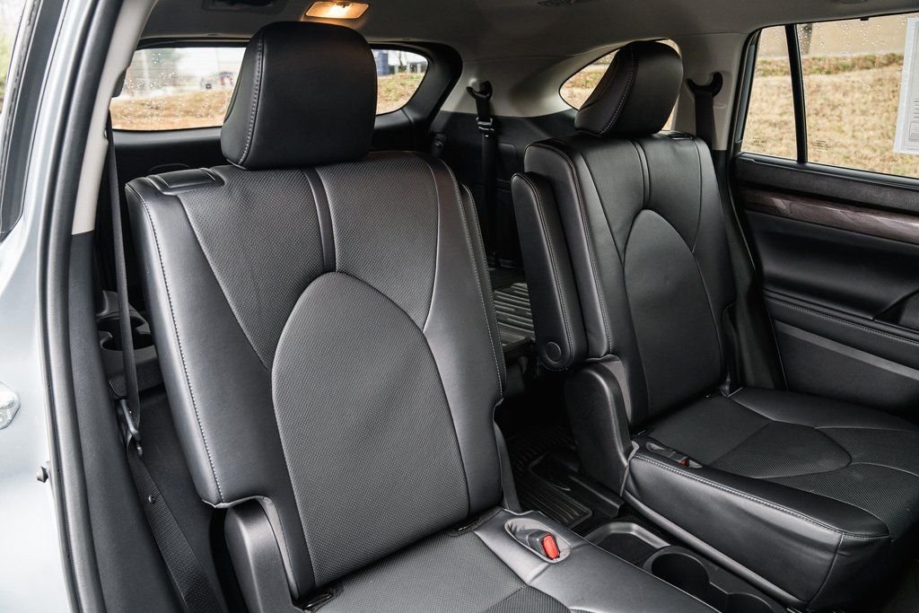 2023 Toyota Highlander Limited - Photo 29