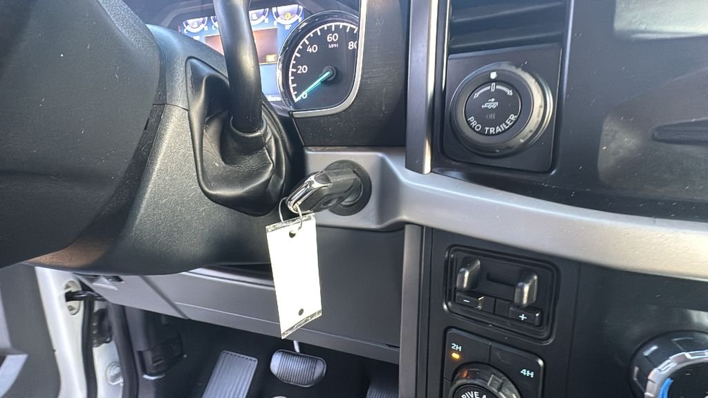 Used 2023 Oxford White Ford XLT image 15