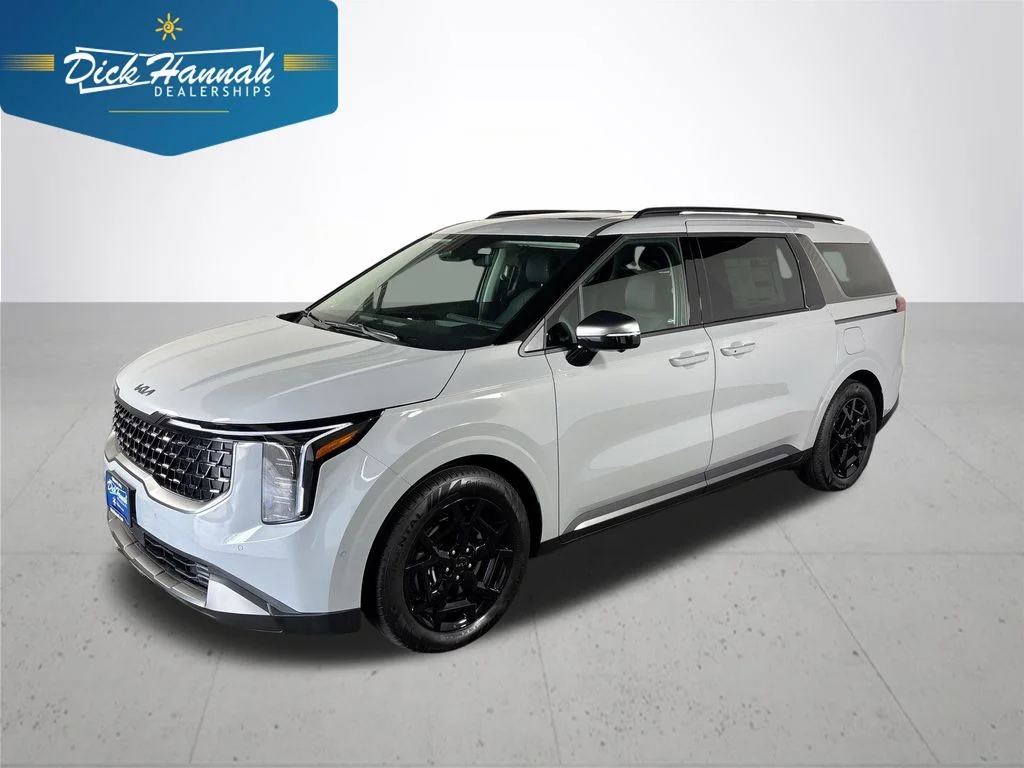 2026 Kia Sedona SX Prestige's photo