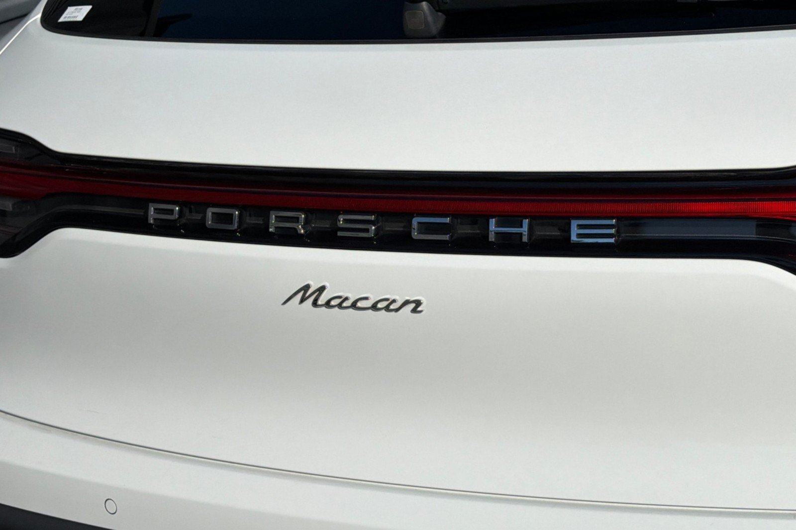 Used 2022 White Porsche  image 28