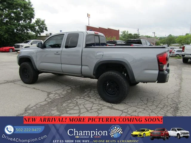 Used 2018 Gray Toyota TRD Off-Road image 7