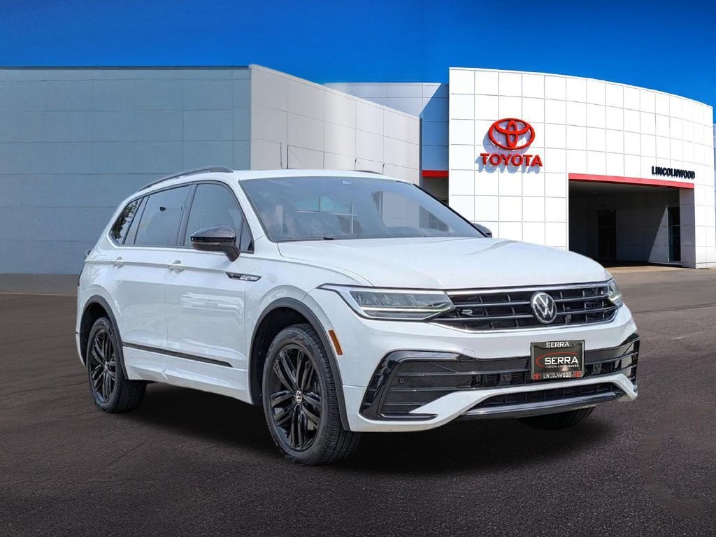 Used 2022 White Volkswagen 2.0T SE R-Line Black image 9