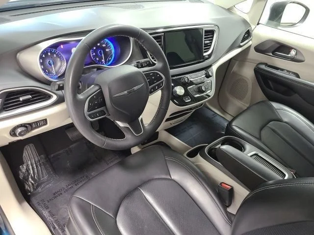 Used 2023 Fathom Blue Pearlcoat Chrysler Touring L image 19