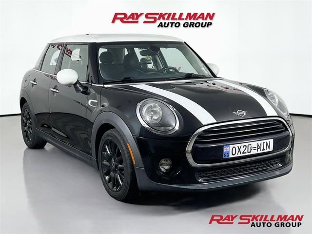 2019 MINI Hardtop Cooper Classic's photo