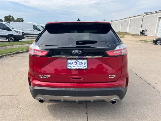 Used 2020 Red Ford SEL image 4