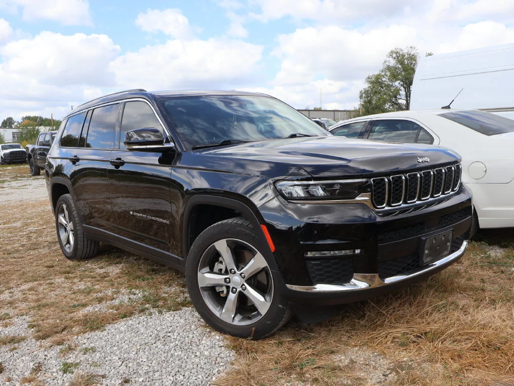 Used 2021 Black Jeep Limited image 13