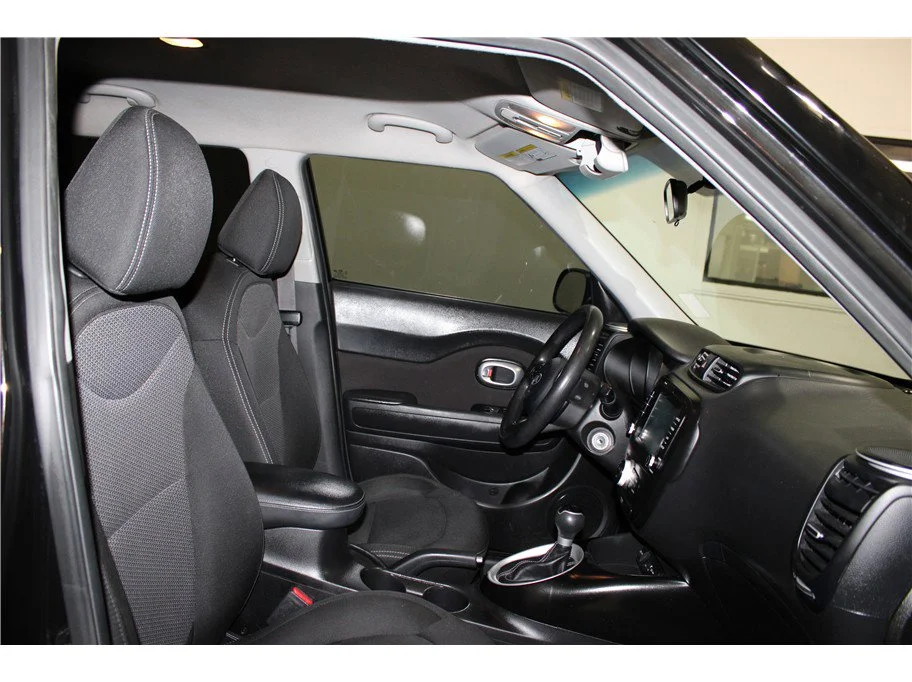 Used 2019 Shadow Black Kia + image 23