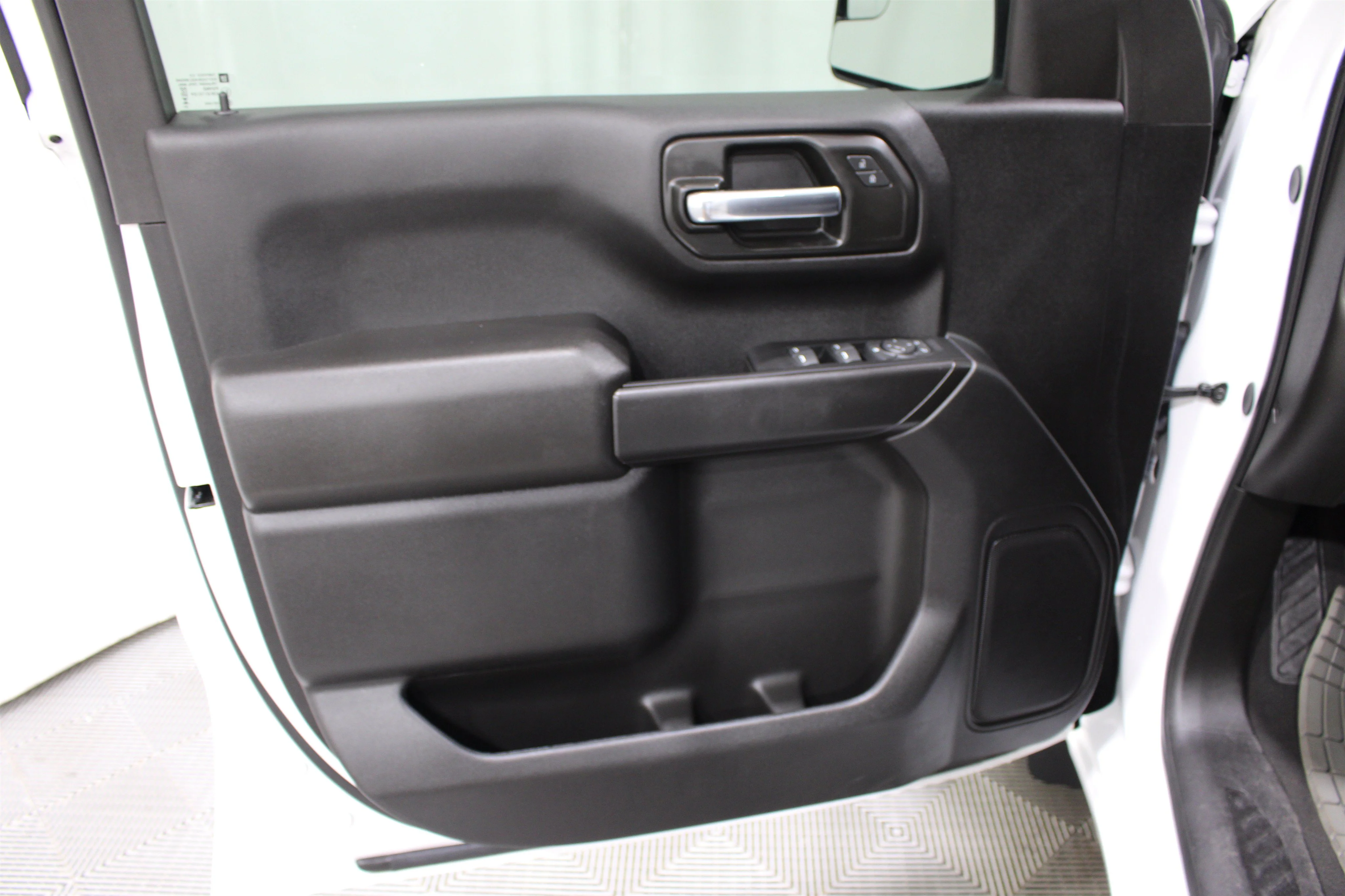 Used 2024 Summit White Chevrolet Custom image 6