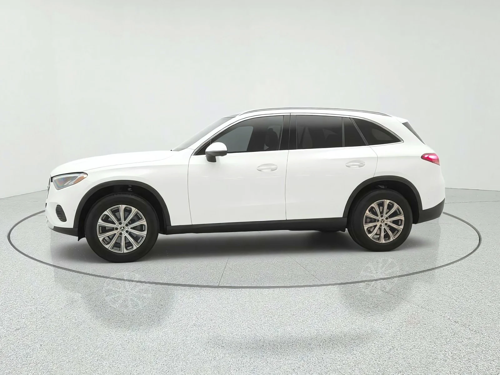 Certified Used 2024 Polar White Mercedes-Benz GLC 300 image 8