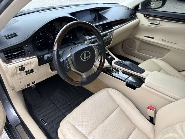 Used 2013 Gray Lexus 350 image 17