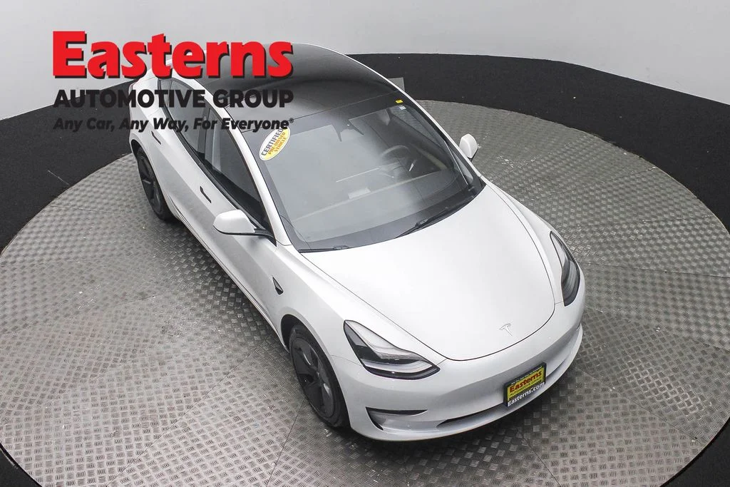 Used 2023 White Tesla Base image 3