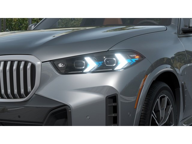 New 2026 Skyscraper Grey Metallic BMW xDrive50e image 6