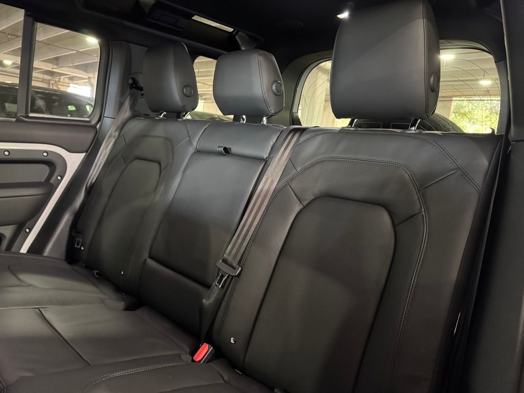 New 2026 Borasco Grey Land Rover X-Dynamic SE image 13