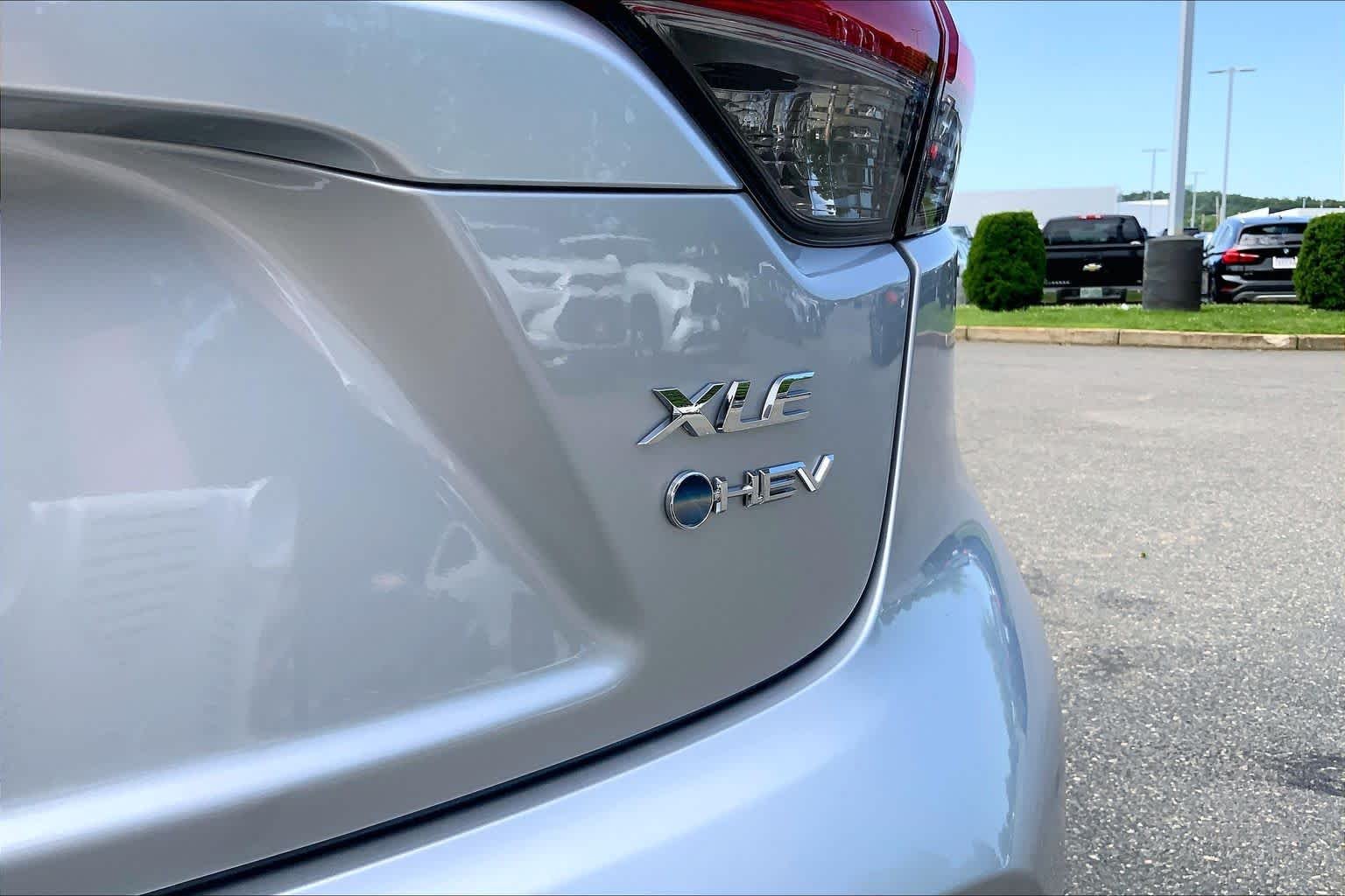 New 2026 Classic Silver Metallic Toyota Hybrid XLE image 15