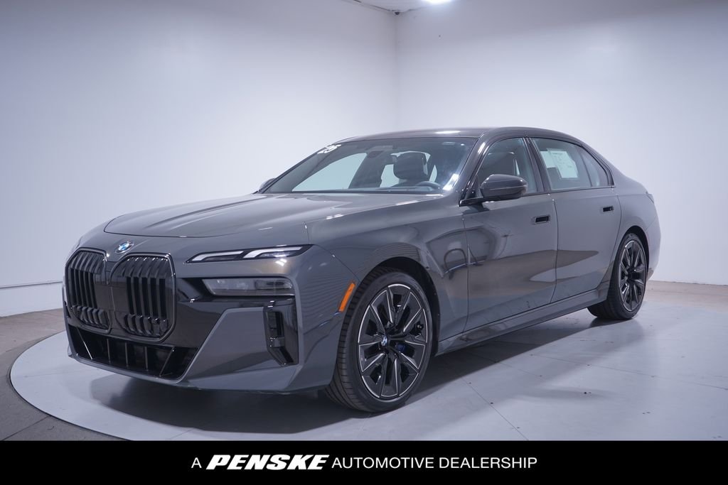 2025 BMW 7 Series 740i Sedan's photo