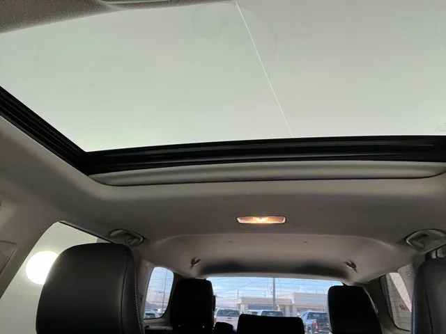 Used 2021 White Toyota SR5 Premium image 32
