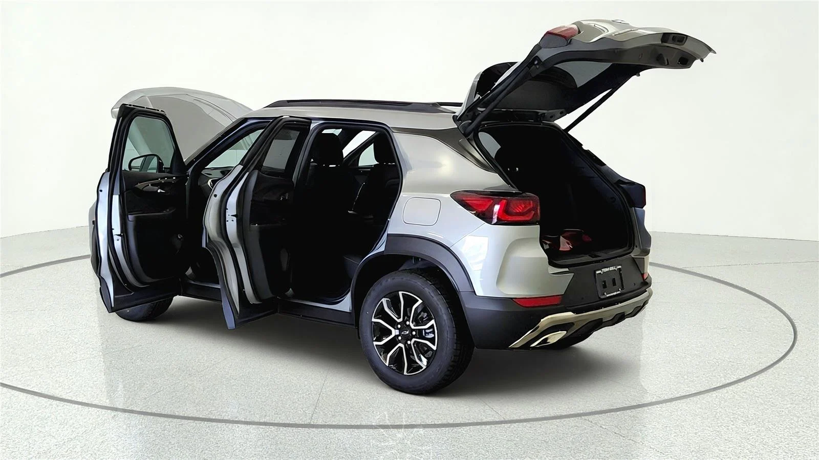 New 2026 Sterling Gray Metallic Chevrolet ACTIV image 10