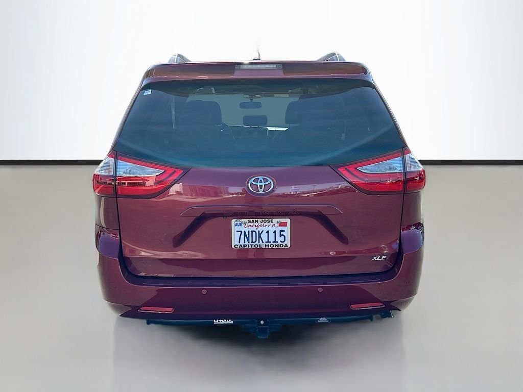 Used 2015 Salsa Red Pearl Toyota XLE image 6