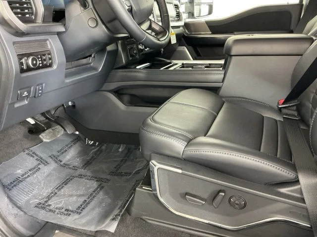 New 2026 Star White Metallic Tri-Coat Ford Platinum image 19