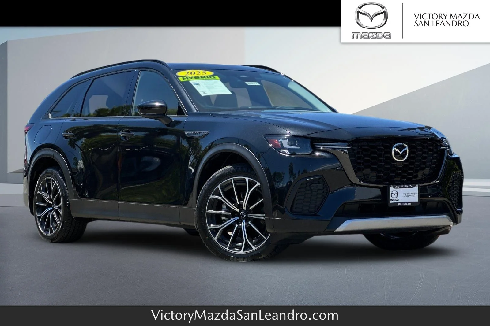 2025 Mazda CX-70 PHEV Premium Package's photo