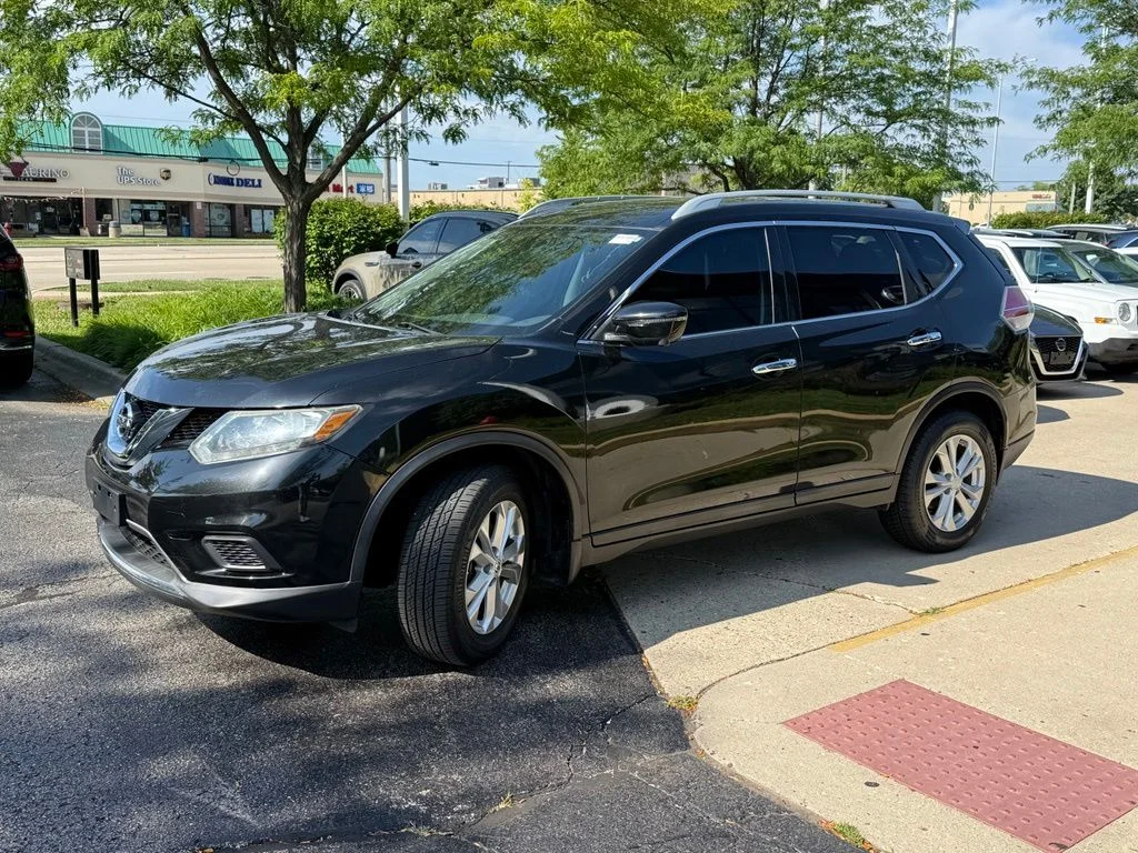 Used 2016 Black Nissan SV image 3