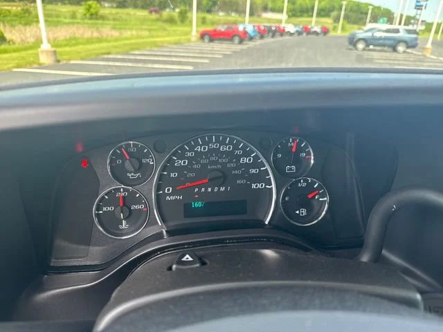 Used 2025 Summit White Chevrolet WT image 18