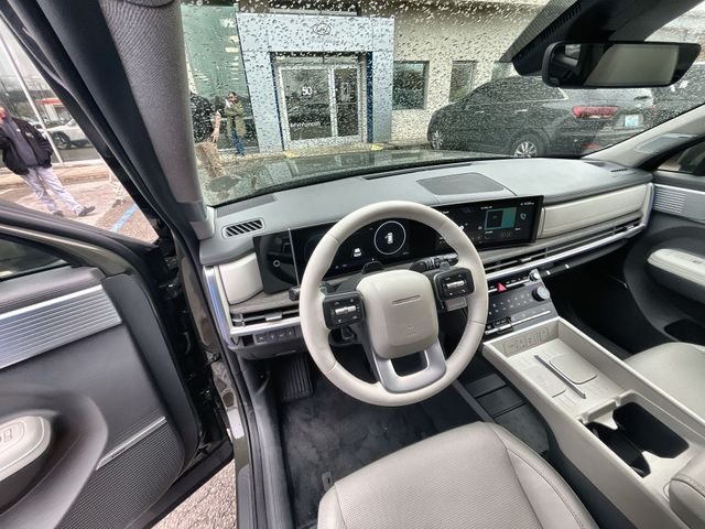 Used 2024 Green Hyundai Limited image 14