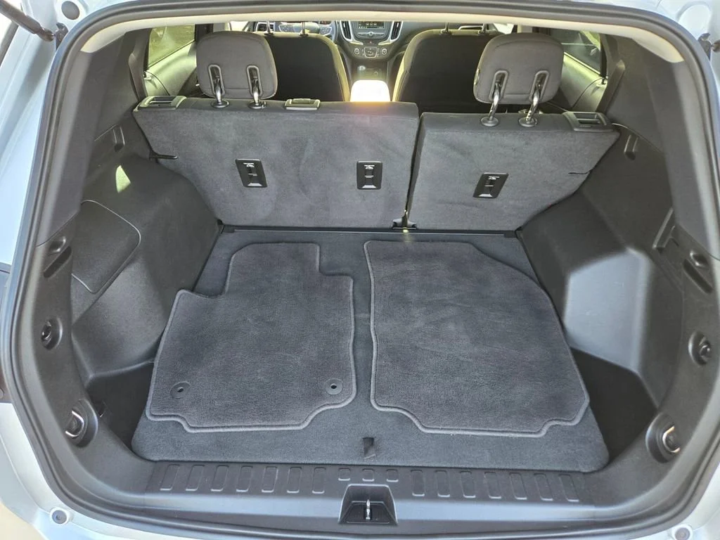 Used 2019 SILVER ICE METALLIC Chevrolet LT image 13