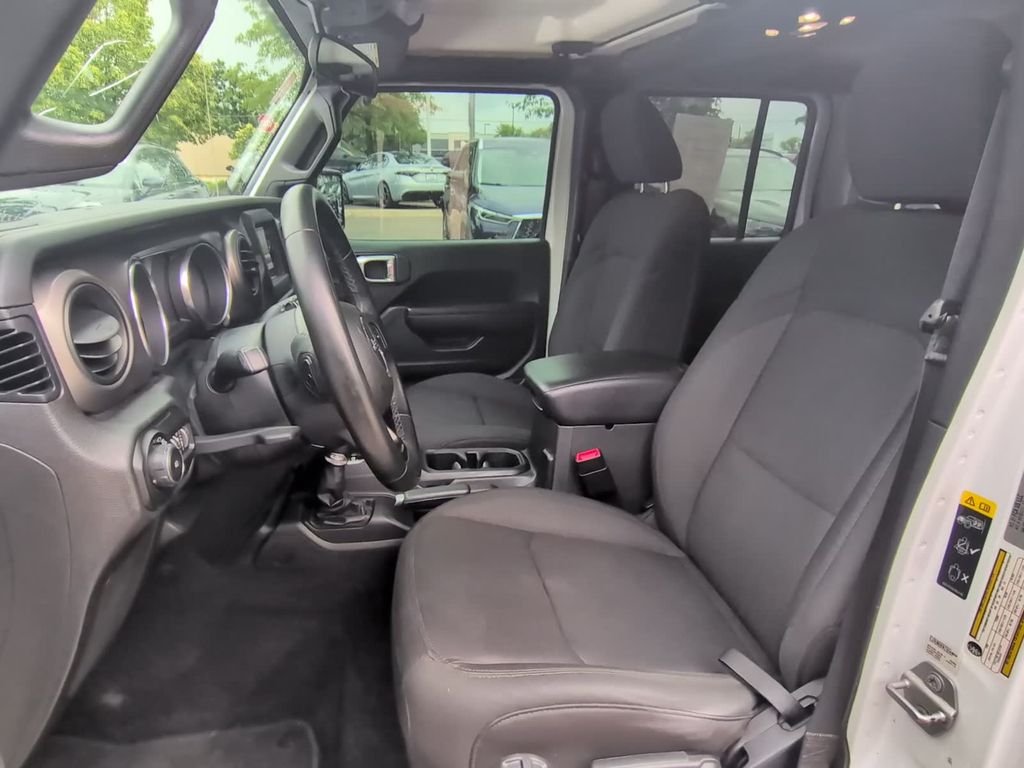 Used 2020 White Jeep Unlimited Sport S image 11