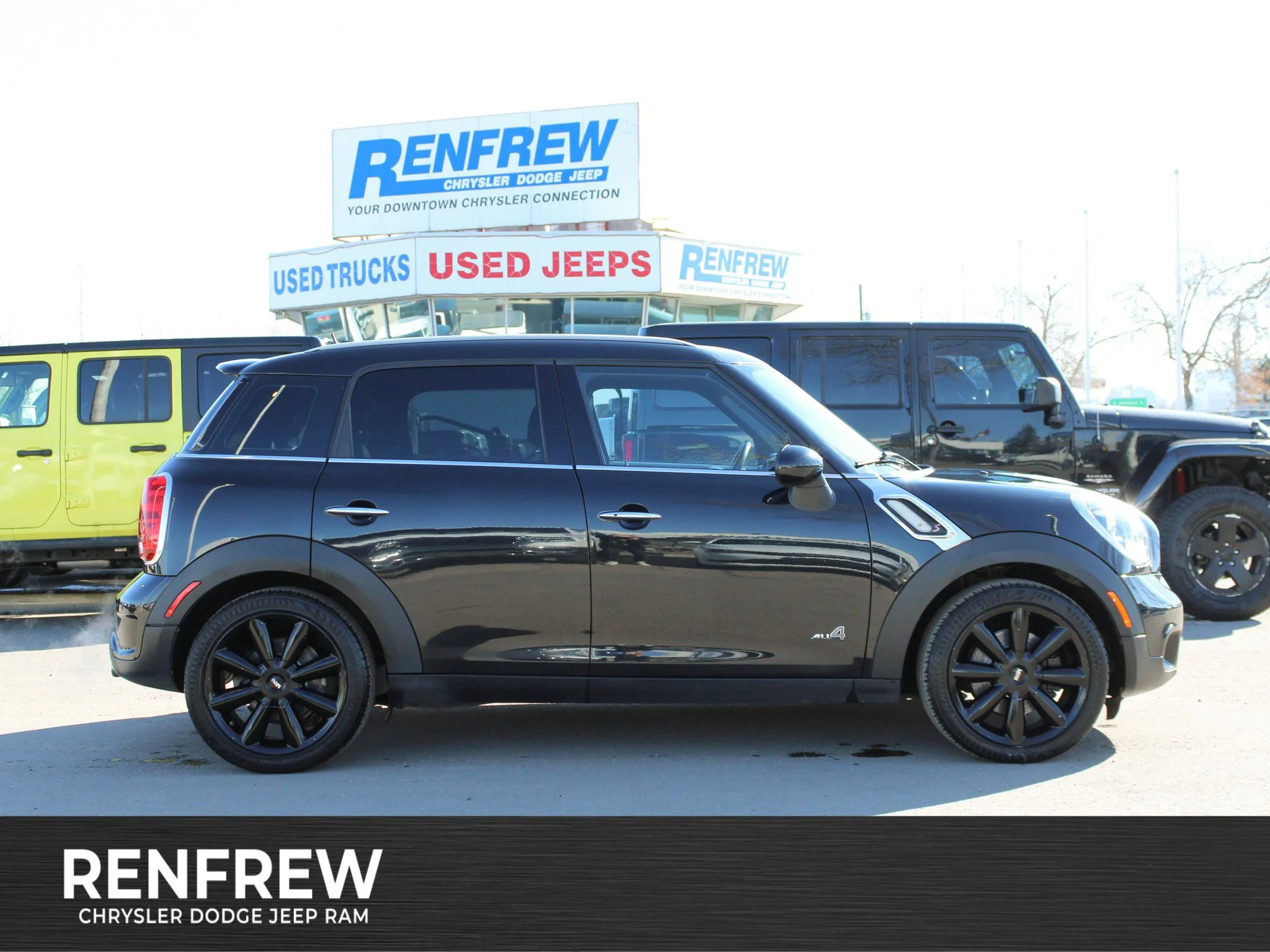 Used 2014  MINI S * AWD | Manual | Harman/Kardon | Heated Seats | Dual-Pane Sunroof image 1