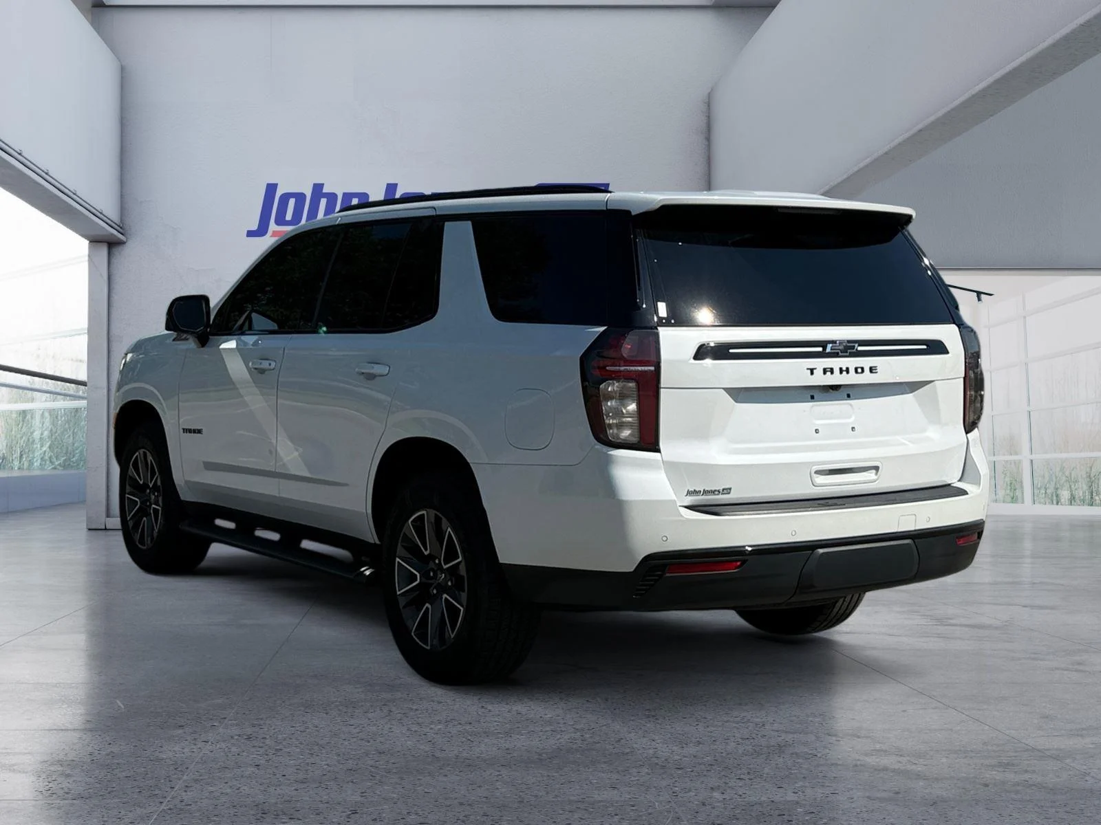 Used 2023 Summit White Chevrolet Z71 image 3
