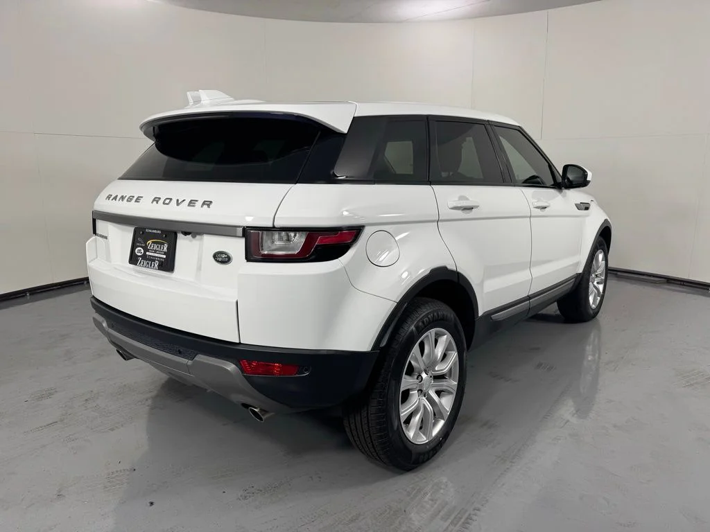 Used 2019 Fuji White Land Rover SE image 6