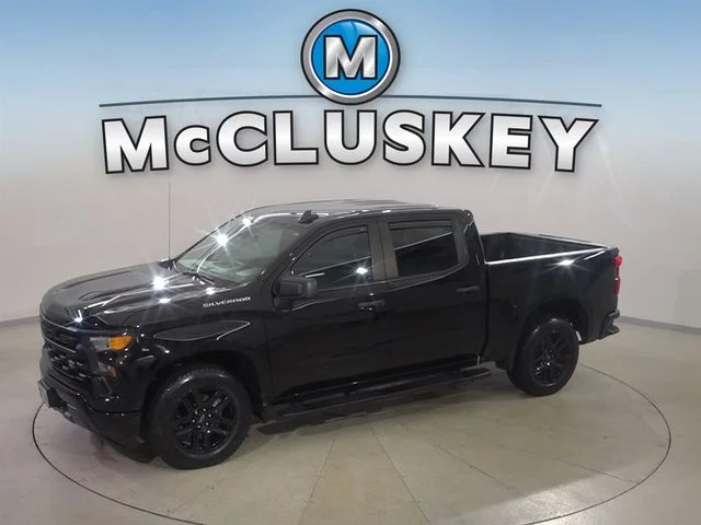 2023 Chevrolet Silverado 1500 Custom Crew Cab Short Box's photo