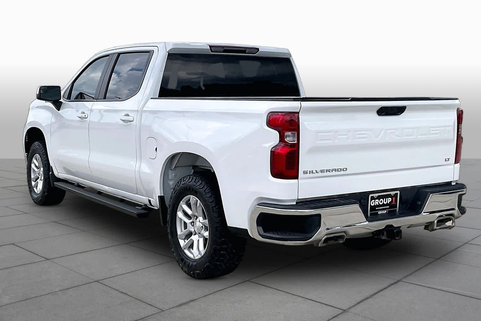 Used 2023 Summit White Chevrolet LT image 12