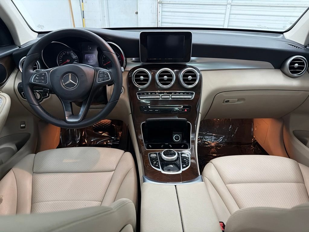 Used 2018 Gray Mercedes-Benz GLC 300 image 22