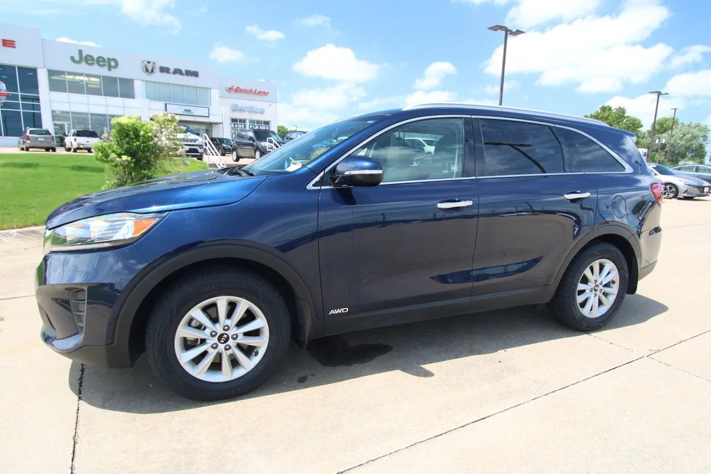 Used 2019 Blue Kia LX image 19