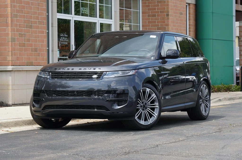 New 2026 Carpathian Grey Land Rover SE image 1
