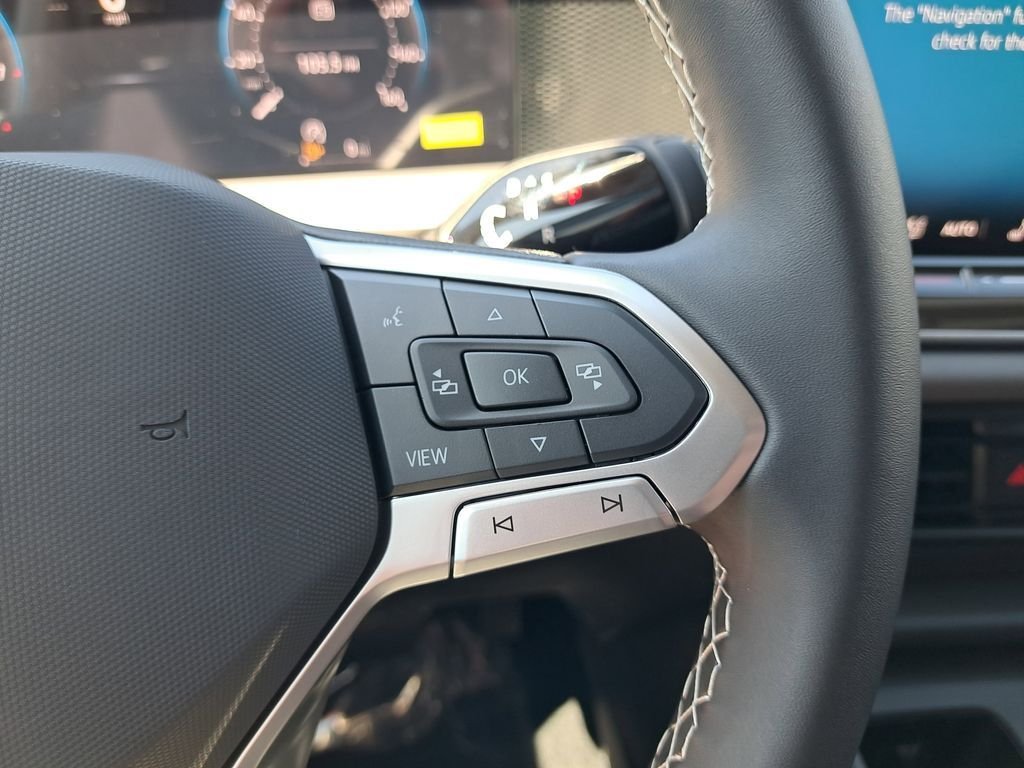 2025 Volkswagen Tiguan SE - Photo 29