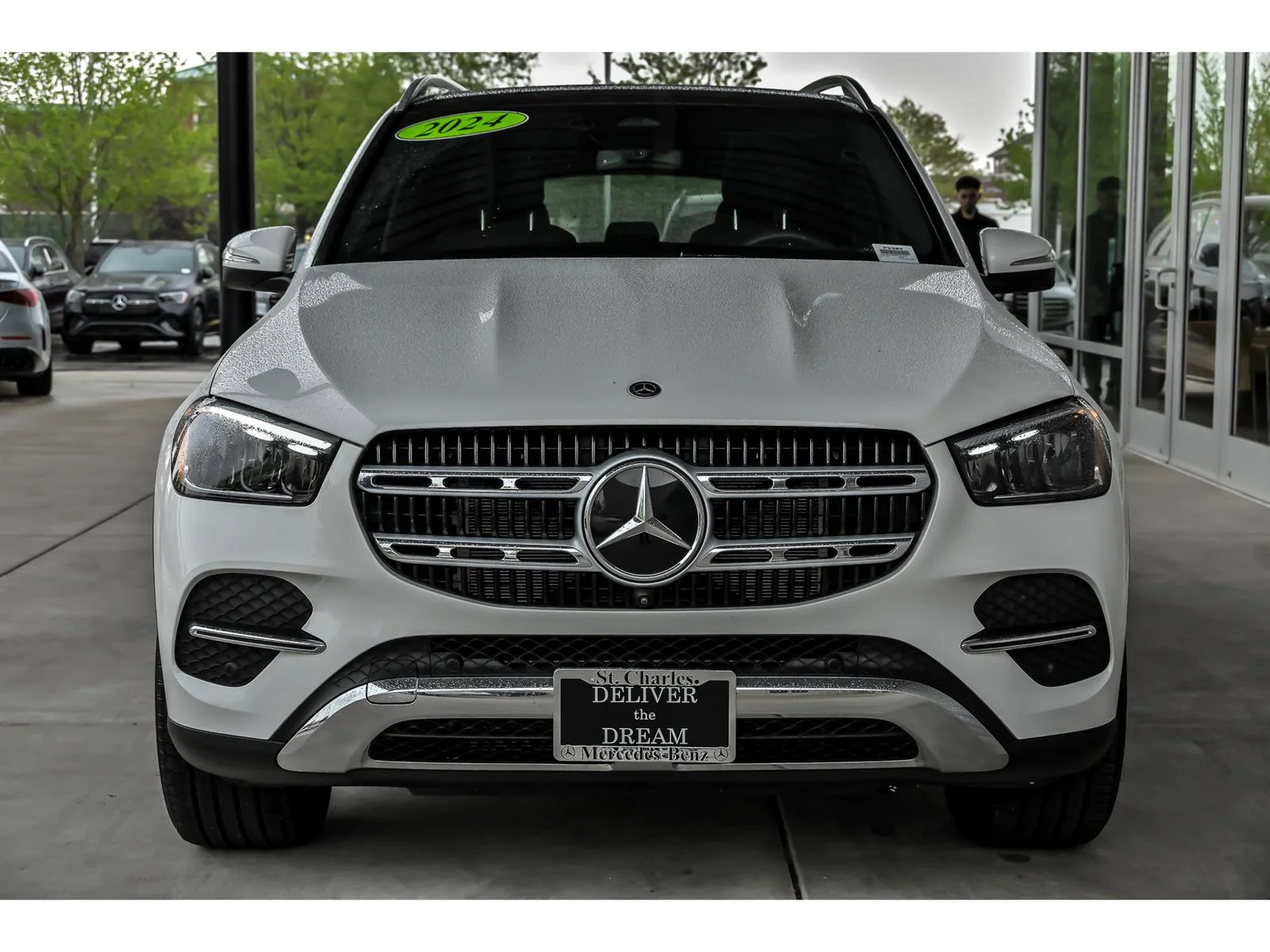 Used 2024 White Mercedes-Benz GLE 350 4MATIC® image 4