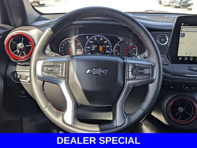 Used 2025 Gray Chevrolet RS image 24