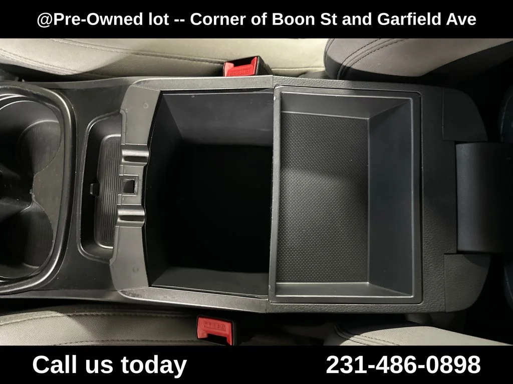 Used 2014 Gray Hyundai Base image 26