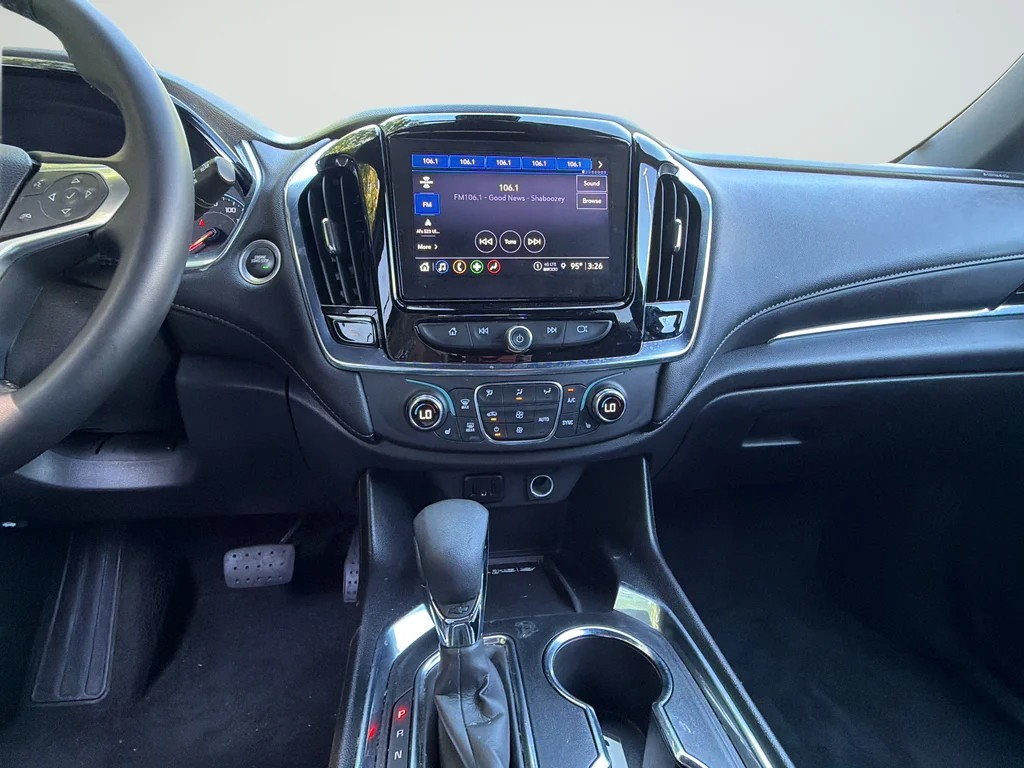 Used 2023 Gray Chevrolet LT image 19
