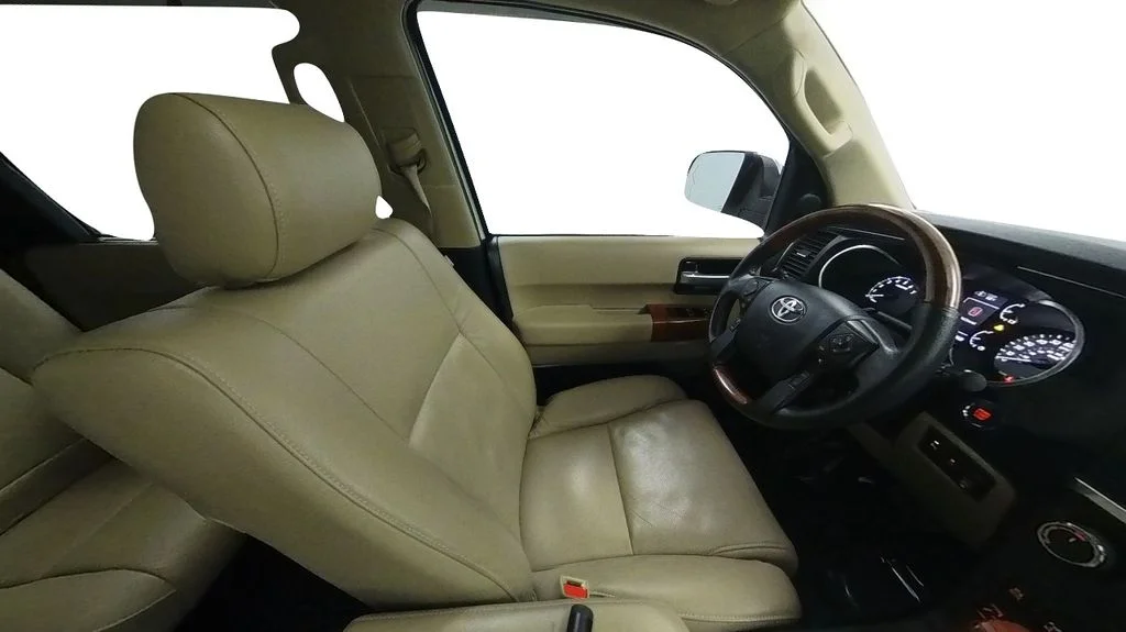 Used 2020 White Toyota Platinum image 34