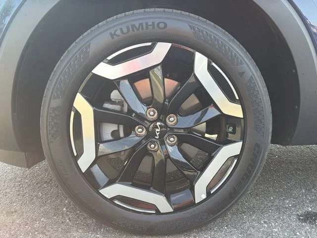 Certified Used 2025 Black Kia S image 10