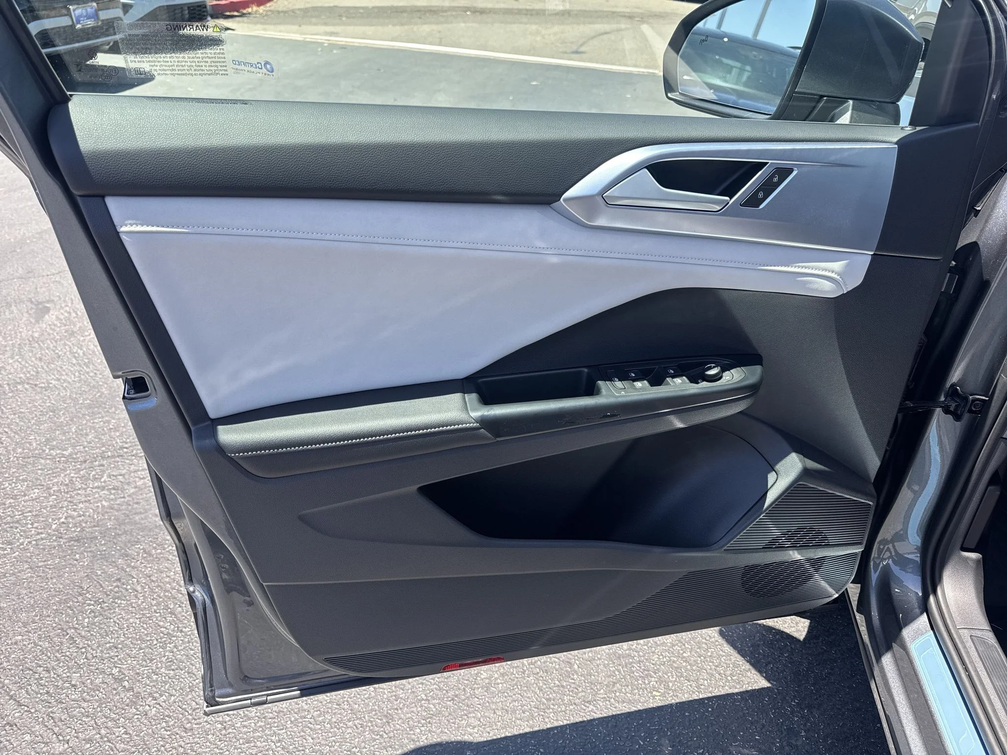New 2026 Platinum Gray Metallic Volkswagen SE image 12
