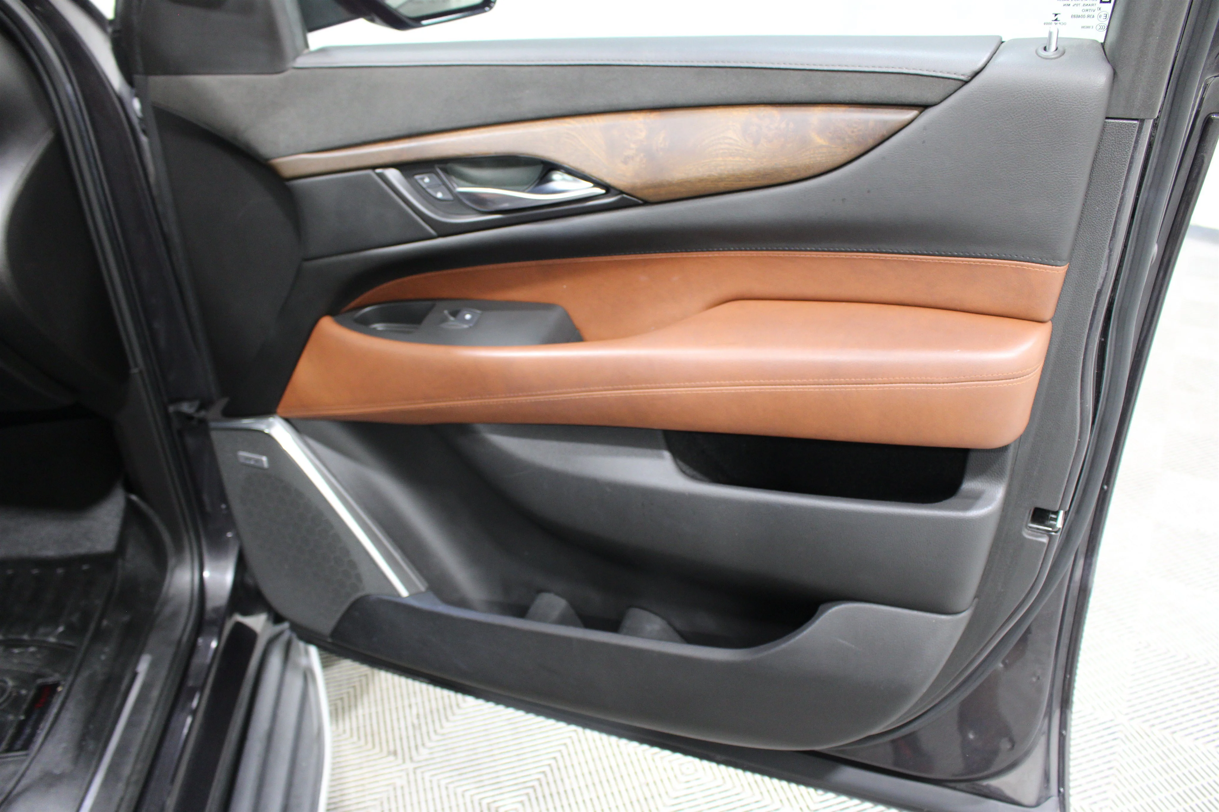 Used 2017 Dark Granite Metallic Cadillac Luxury image 29