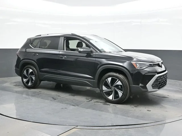 New 2026 Black Volkswagen 1.5T SE image 7