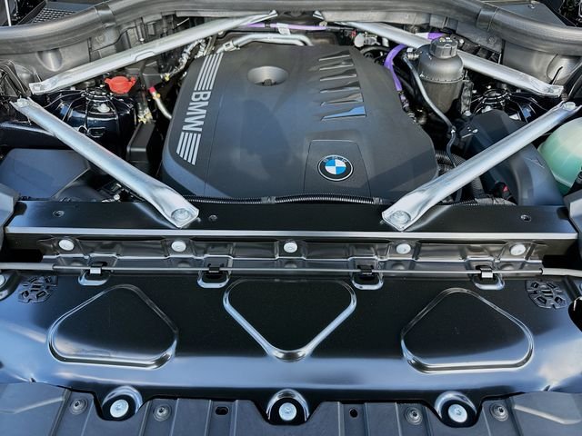 New 2026 Black BMW xDrive40i image 24