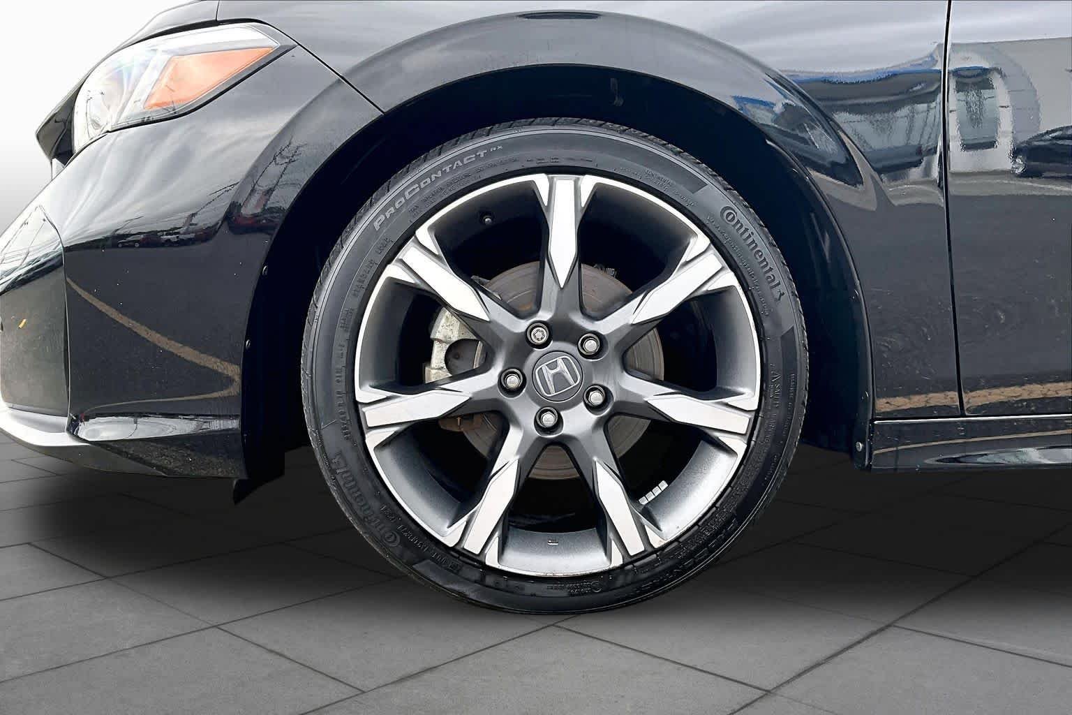 2025 Honda Civic Sport Touring - Photo 11